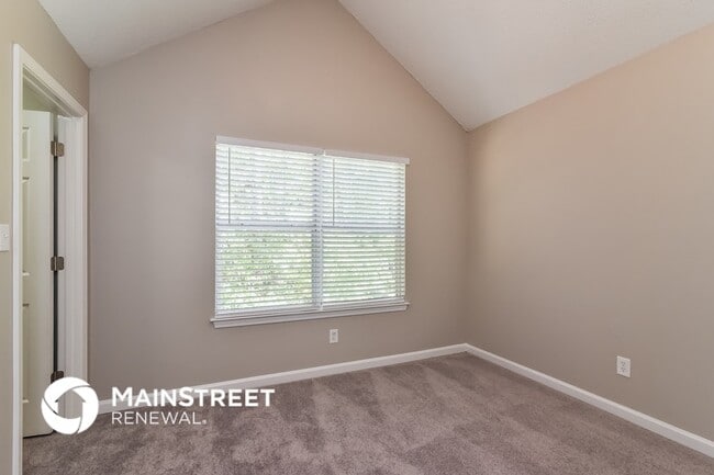 Building Photo - 708 Stonebridge Terrace