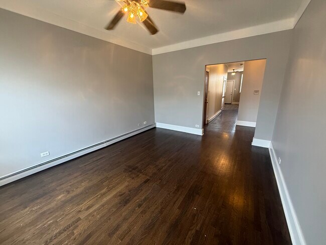 Building Photo - 368 E 59th St