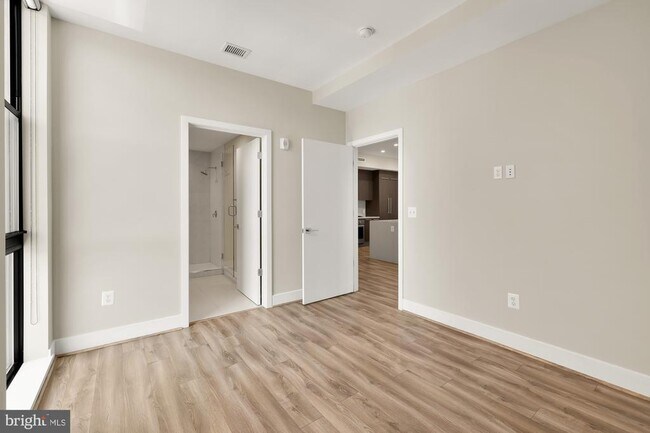 Building Photo - 1628 11th St NW