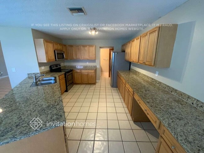 Building Photo - 22400 Martella Ave