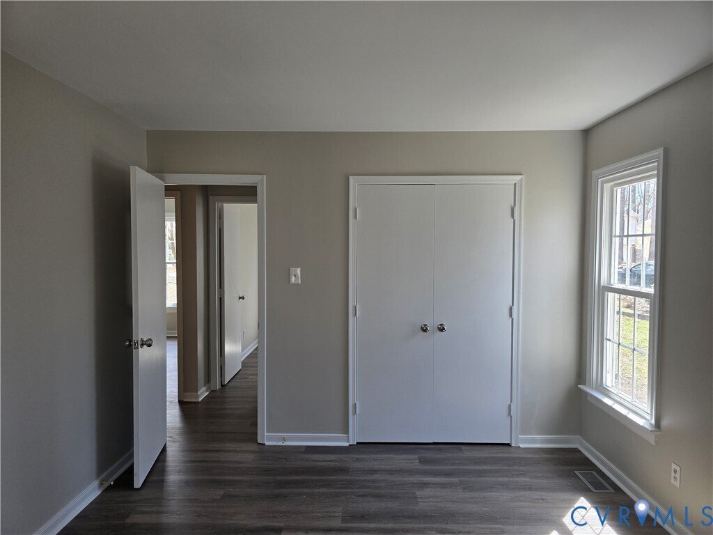 Building Photo - 1600 Porters Mill Terrace