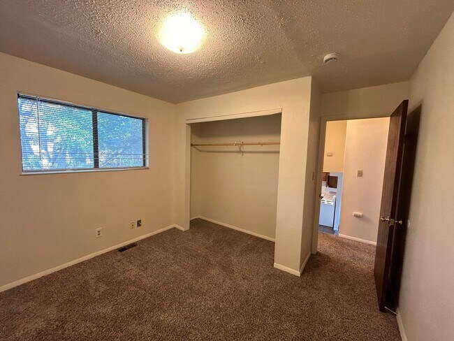 Building Photo - Beautiful Split-Level 6BR Home with Attached Garage and Fenced Yard +$300 Off First Month!