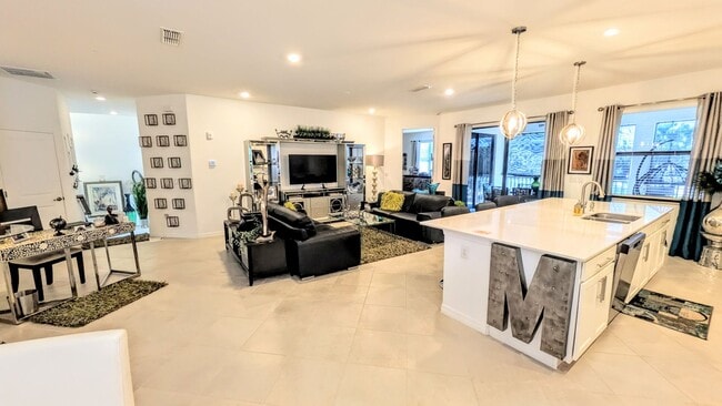 Building Photo - Annual TURNKEY 3 bed 2 bath in the Montserrat