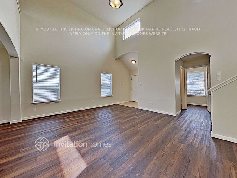 Building Photo - 8542 Doskocil Dr