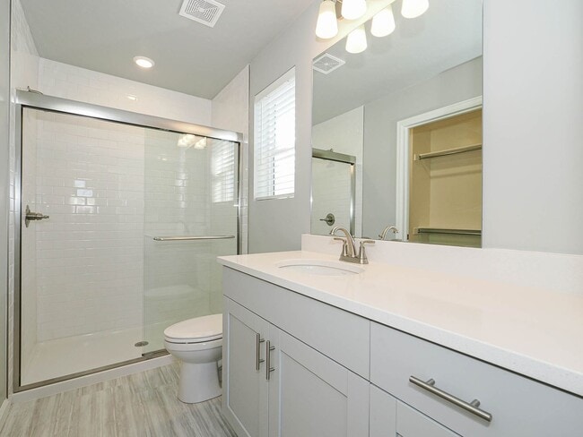 Building Photo - Saratoga Springs Twin Home