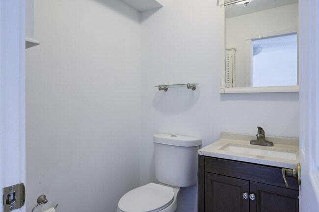 Building Photo - 5280 Bosque Ln