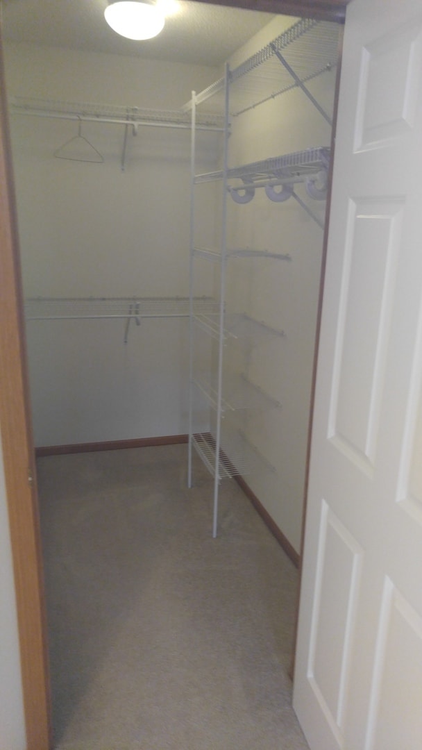 Building Photo - End Unit Townhouse