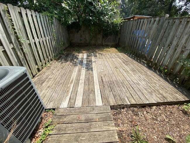 Building Photo - 729 Anvil Rd