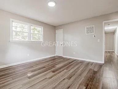 Building Photo - 912 Old Oak Dr