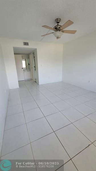 Building Photo - 4374 NW 9th Ave