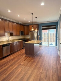 Building Photo - 1193 S Grove Ave