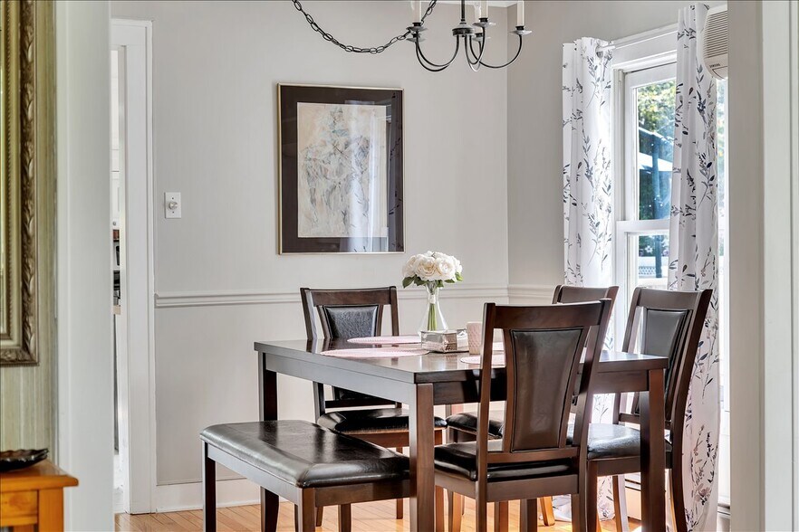 Building Photo - 10 Ritchie Pl