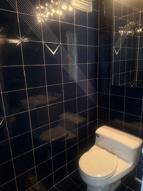 Building Photo - 100 W 57th St