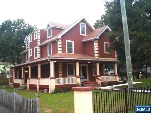 Primary Photo - 274 W Forest Ave