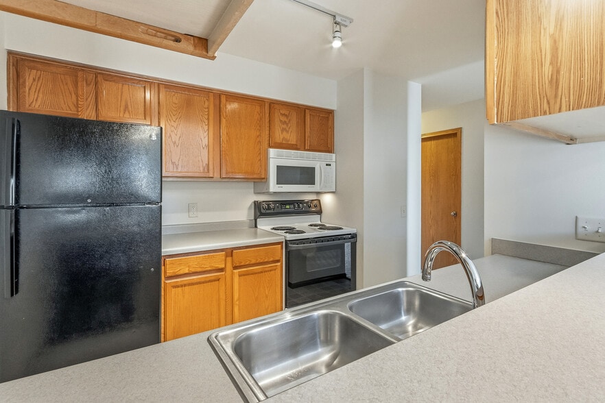Building Photo - 3509 Maple Grove Dr