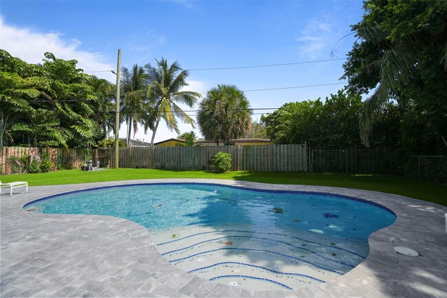 Building Photo - 2116 SE 18th St