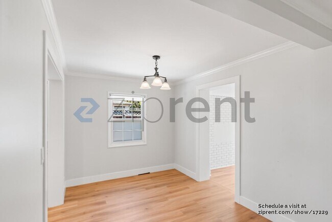 Building Photo - 96 Loyola Ave