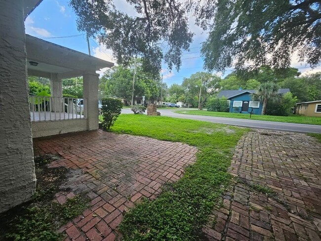 Building Photo - 6404 Matchett Rd