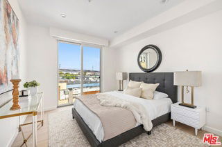 Building Photo - 1414 1/2 South Beverly Drive Apt #401, Los Angeles, CA 90035 - 3 BR 3 BA house