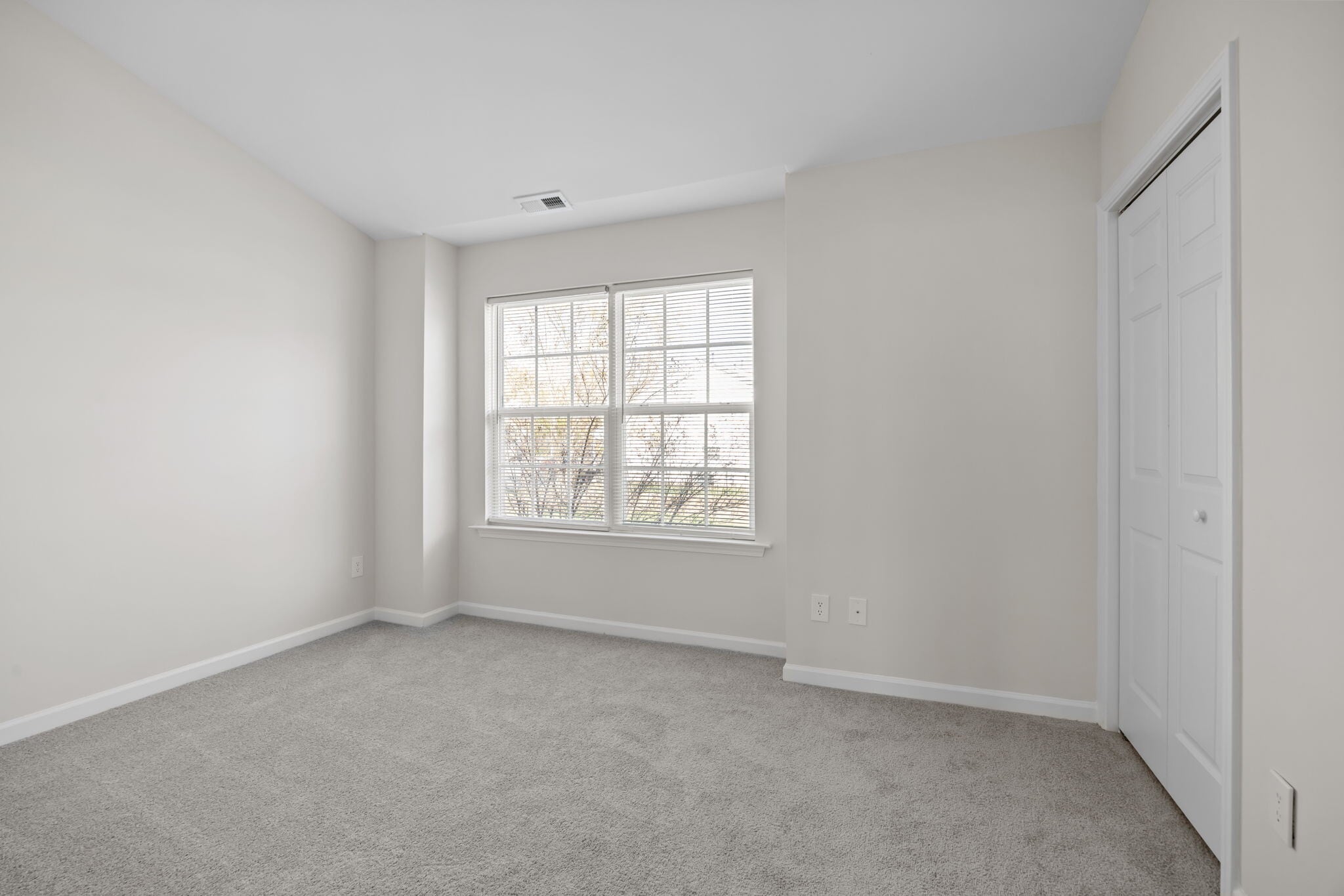 Building Photo - 8024 River Watch Lane