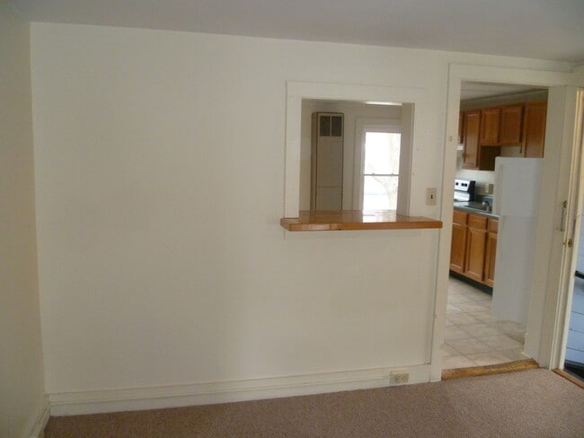 Building Photo - 174 S Branch St