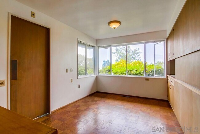 Building Photo - 631 San Gorgonio St