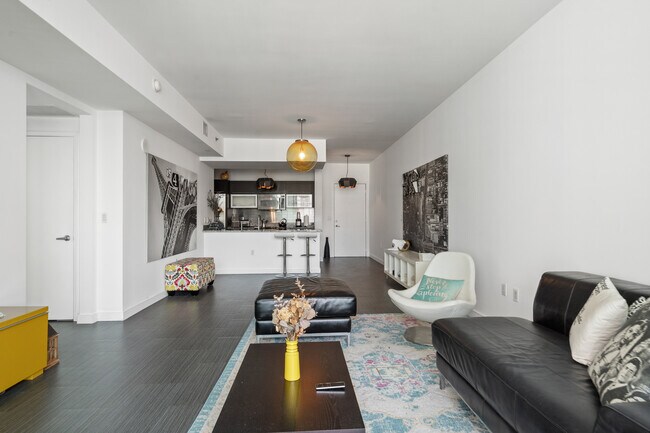 Building Photo - 951 Brickell Ave