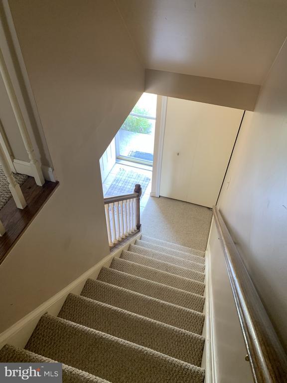 Building Photo - 22319 Mayfield Sq