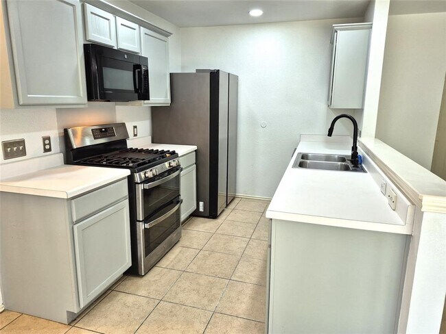 Building Photo - 1139 Emmitt Run
