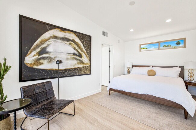 Building Photo - 45654 Verba Santa Dr
