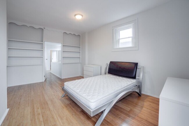 Building Photo - 139 Washington St