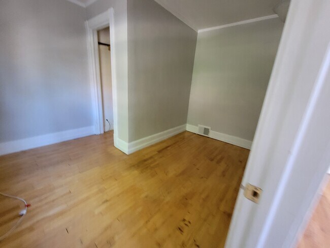 Second Bedroom - 2840 N Bartlett Ave