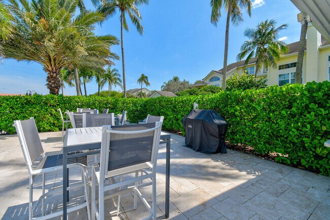 Building Photo - 2074 Mainsail Cir