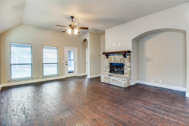Building Photo - 4610 Lone Grove Way
