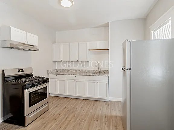 Building Photo - 4128 Schiller Pl