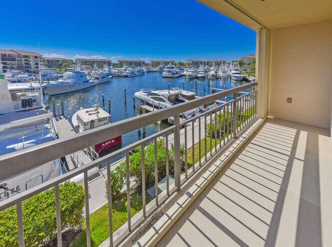 Building Photo - 2601 Marina Isle Way