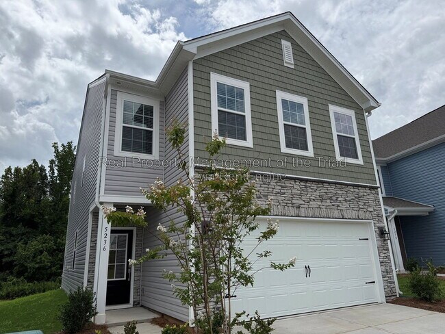 Building Photo - 5236 Amaryllis Wy