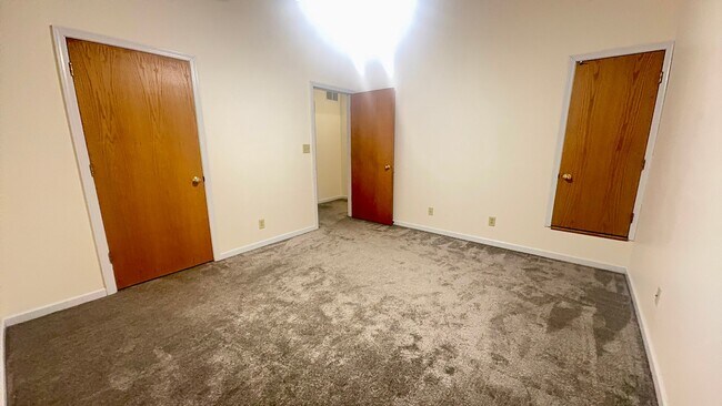 Building Photo - 4318 N 60th St