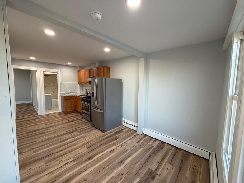 Building Photo - 51 Columbia Ave