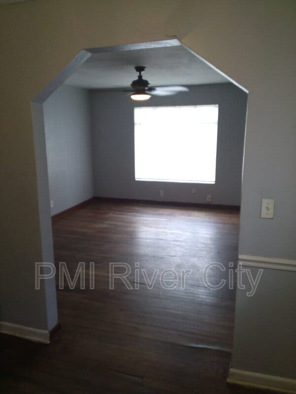 Building Photo - 5223 Polan Ln