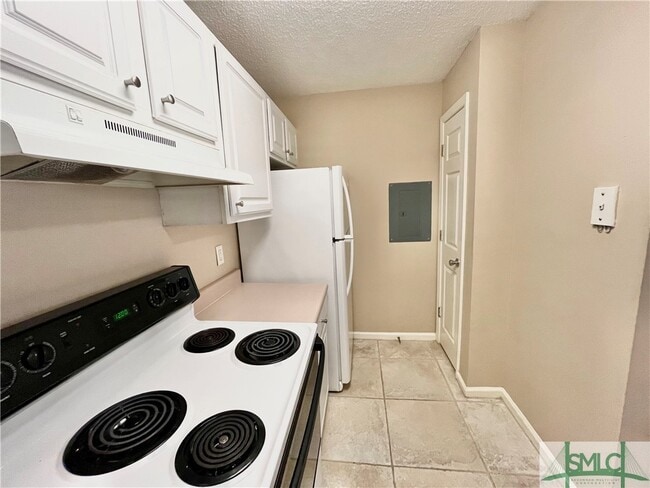 Building Photo - 8307 Walden Park Dr