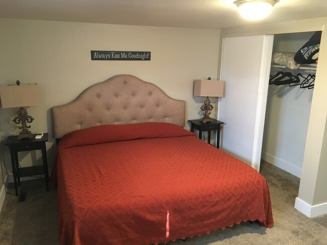 Building Photo - Fresh & Updated Provo Basement