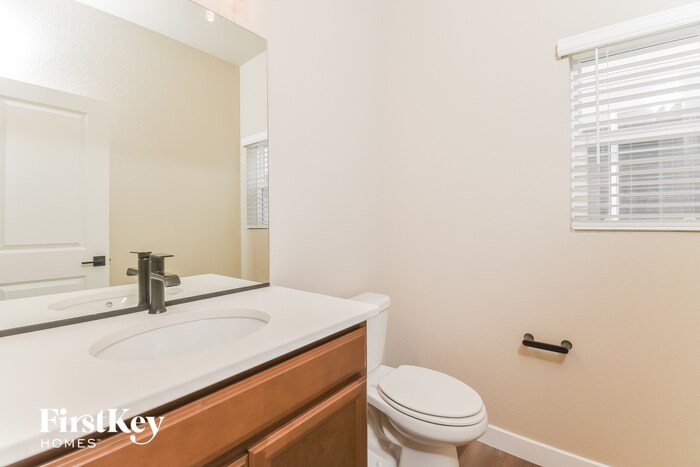 Building Photo - 11147 Murrelet Dr