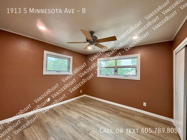 Building Photo - 1913 S Minnesota Ave
