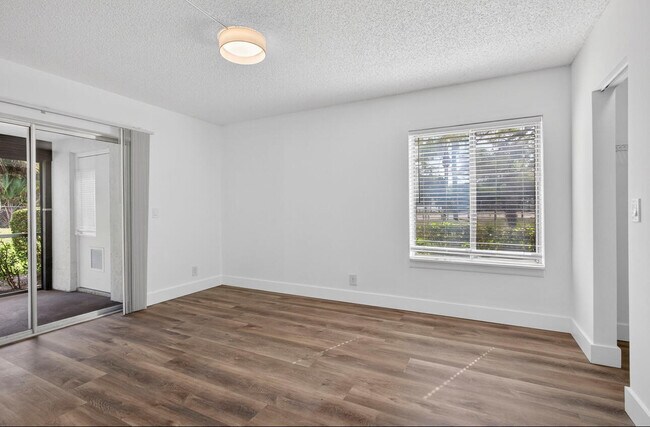 Building Photo - 6258 Chasewood Dr