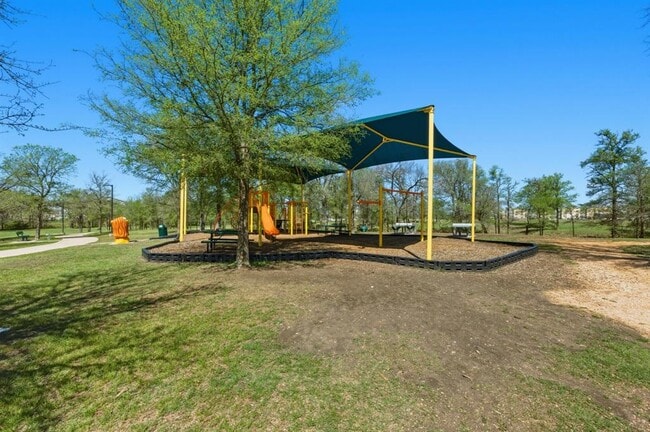 Building Photo - 12425 Ostrich Trl