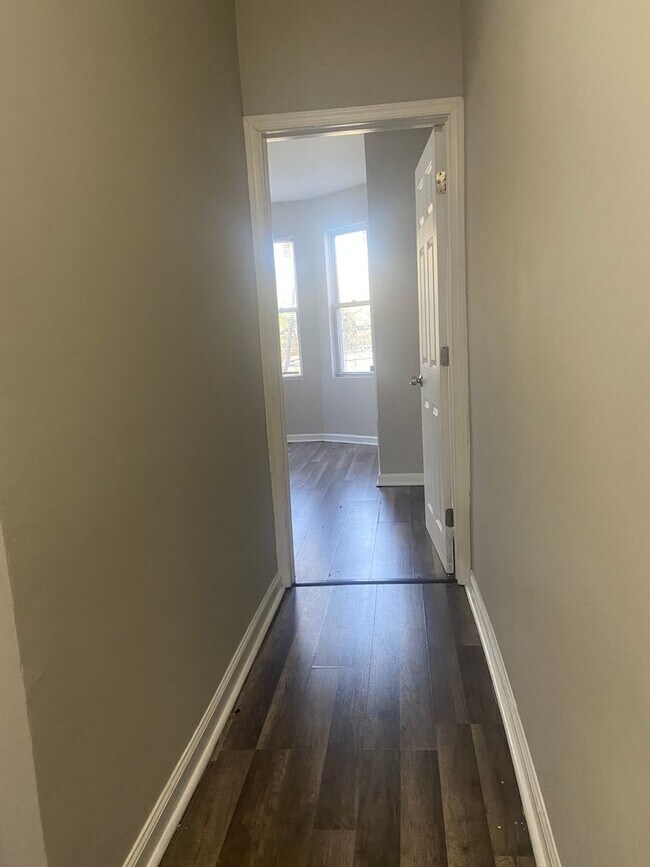 Building Photo - Front Porch Row - Oak Lane
