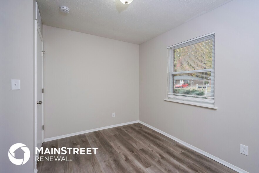 Building Photo - 8903 Willowcreek Dr