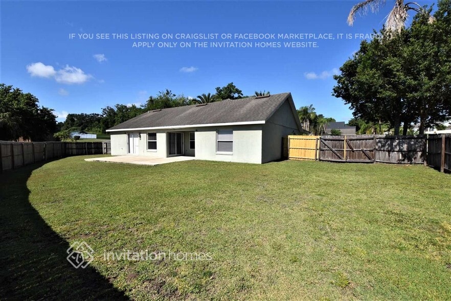 Building Photo - 4001 Saddlewood Dr