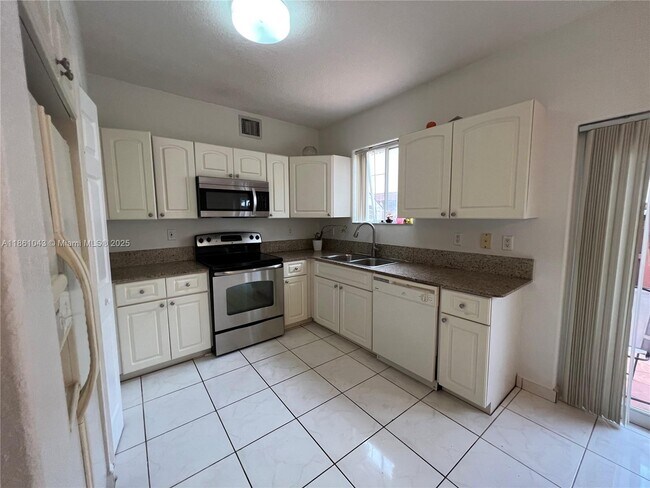 Building Photo - 7231 NW 174th Terrace